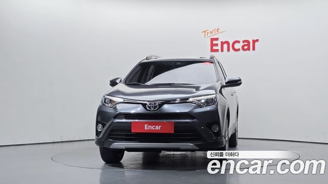 Toyota RAV4 2018 — photo 3
