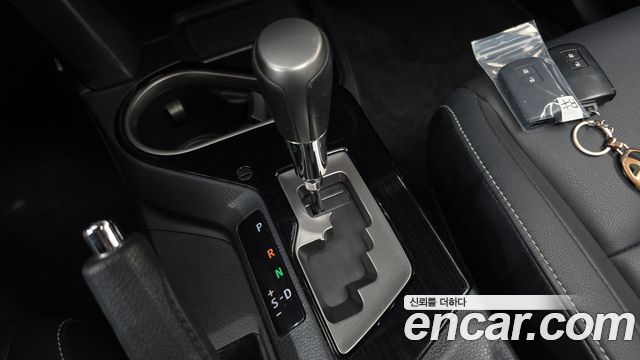 Toyota RAV4 2018 — photo 12