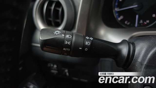 Toyota RAV4 2018 — photo 33