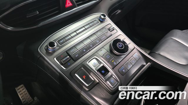 Hyundai Santafe 2021 — photo 12