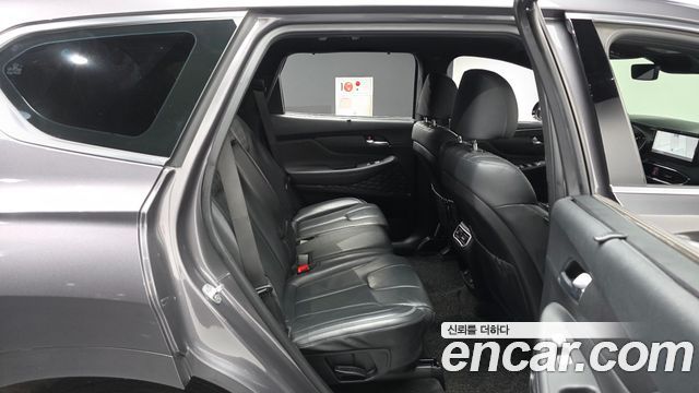 Hyundai Santafe 2021 — photo 18