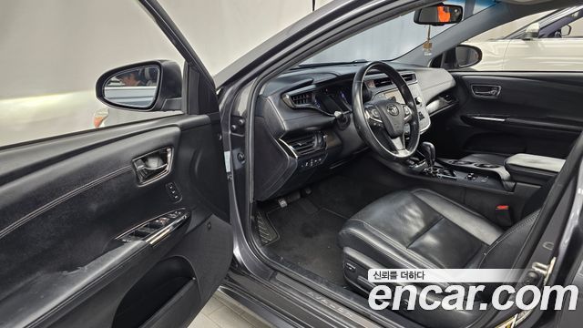 Toyota Avalon 2016 — photo 10