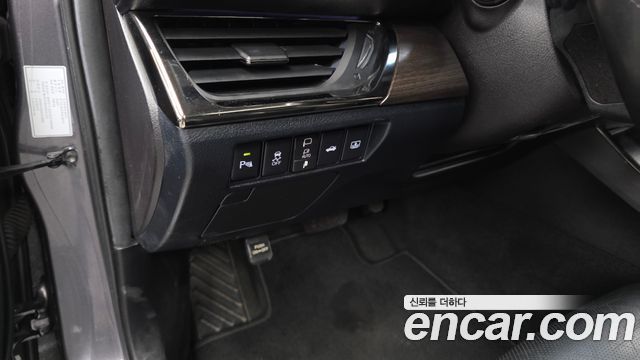 Toyota Avalon 2016 — photo 18