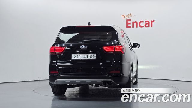Kia Sorento 2018 — photo 4