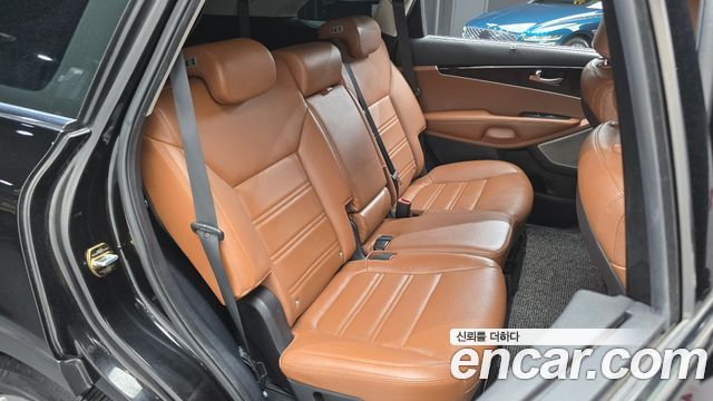 Kia Sorento 2018 — photo 17