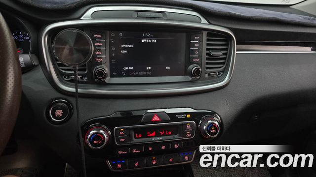 Kia Sorento 2018 — photo 20