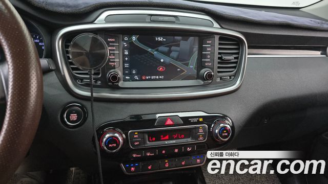 Kia Sorento 2018 — photo 21