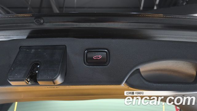 Kia Sorento 2018 — photo 32