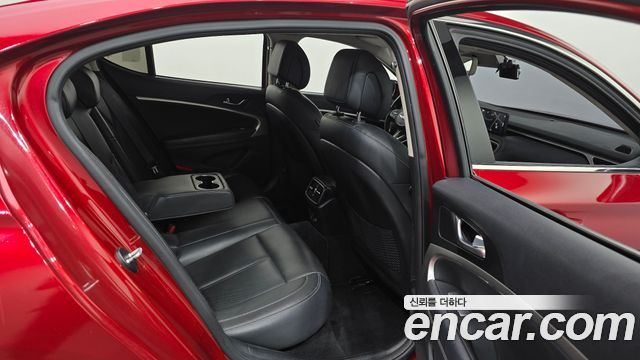 Genesis G70 2022 — photo 11