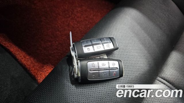 Genesis G70 2022 — photo 17