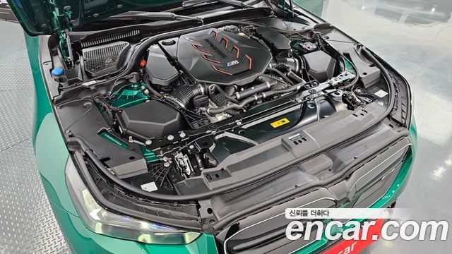 BMW M5 2025 — photo 6