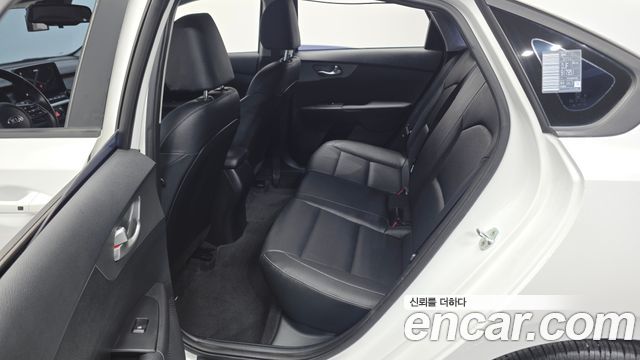Kia K3 2021 — photo 18