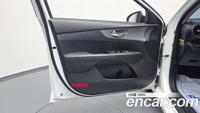 Kia K3 2021 — photo 14