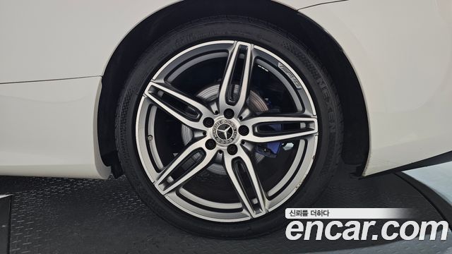 Mercedes-Benz E-Class 2019 — photo 7