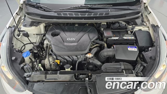 Hyundai AVANTE 2014 — photo 6
