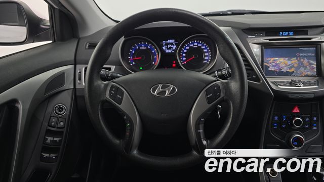 Hyundai AVANTE 2014 — photo 15