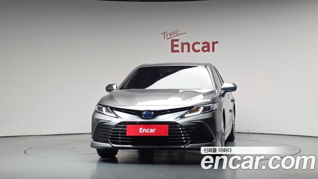 Toyota Camry 2024 — photo 3