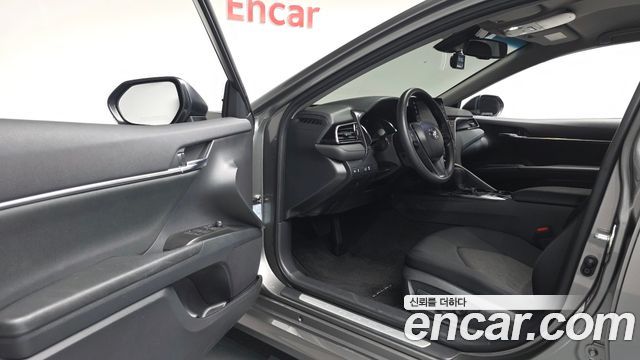 Toyota Camry 2024 — photo 13