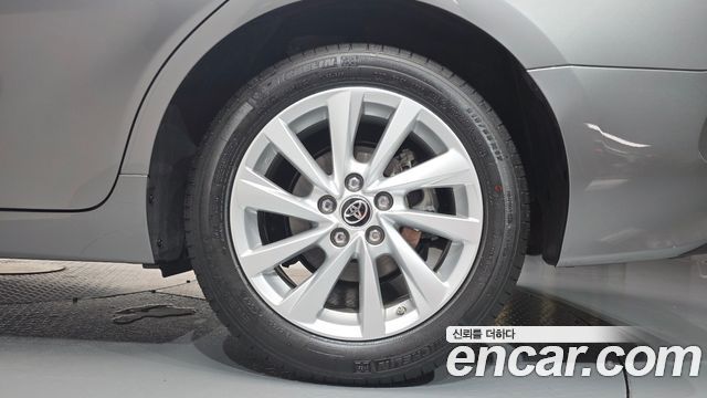 Toyota Camry 2024 — photo 7