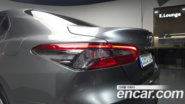 Toyota Camry 2024 — photo 9