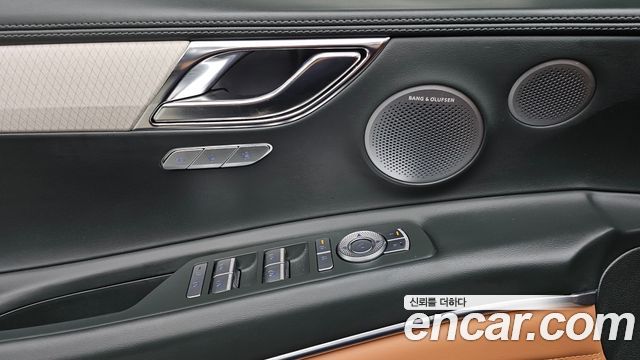 Genesis GV80 2025 — photo 28