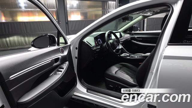 Hyundai Sonata 2023 — photo 13