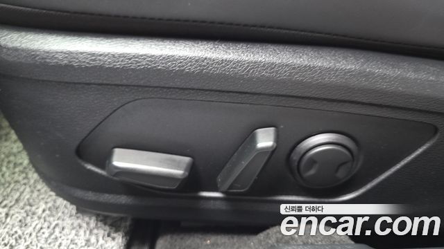 Hyundai Sonata 2023 — photo 32