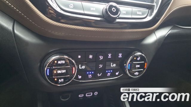 Chevrolet Korea Trailblazer 2022 — photo 23