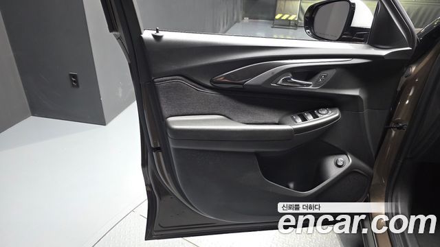 Chevrolet Korea Trailblazer 2022 — photo 14