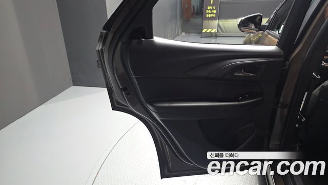 Chevrolet Korea Trailblazer 2022 — photo 15