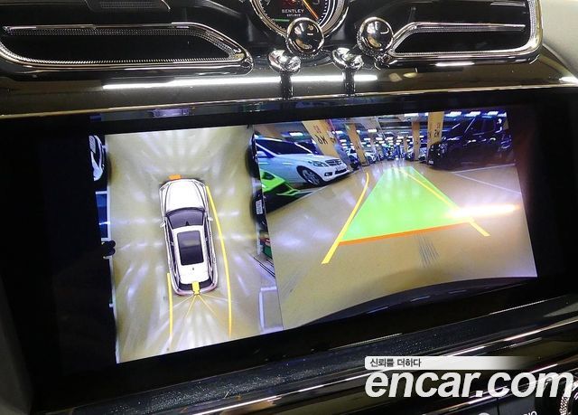 Bentley Bentayga 2025 — photo 12