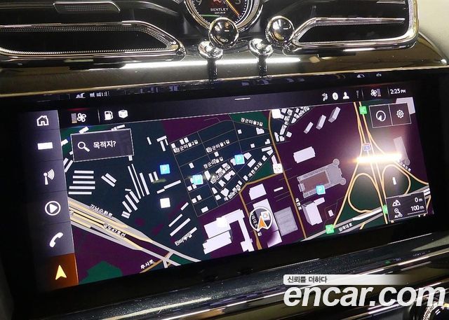 Bentley Bentayga 2025 — photo 13