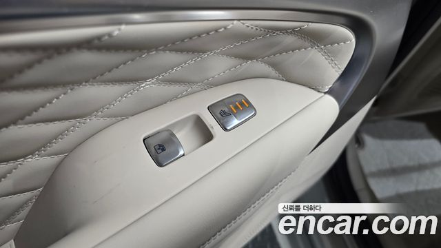 Genesis G70 2025 — photo 27