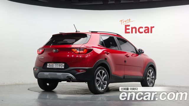 Kia Stonic 2018 — photo 2