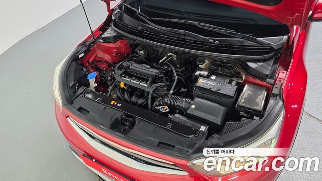 Kia Stonic 2018 — photo 6