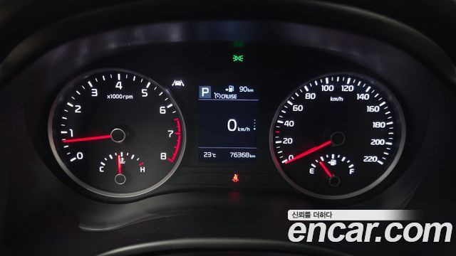 Kia Stonic 2018 — photo 8