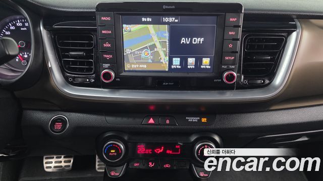 Kia Stonic 2018 — photo 15