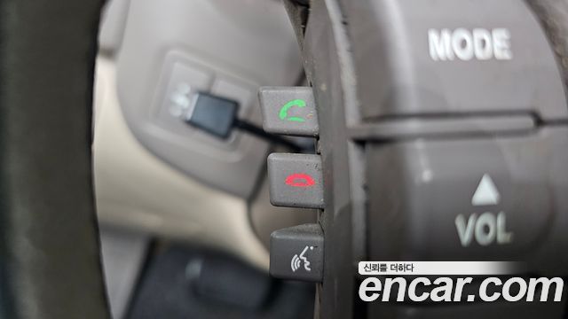Kia Canival 2012 — photo 23