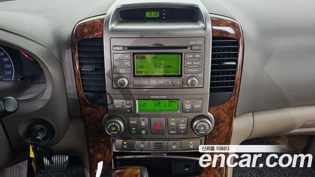 Kia Canival 2012 — photo 25