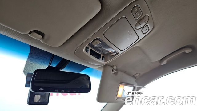 Kia Canival 2012 — photo 27