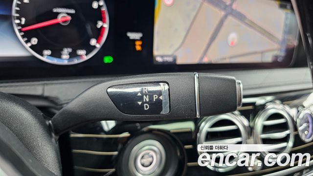 Mercedes-Benz S-Class 2019 — photo 9