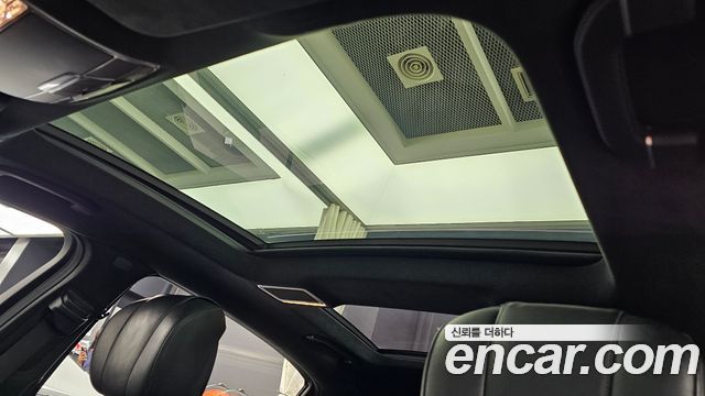 Mercedes-Benz S-Class 2019 — photo 17