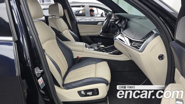 BMW X7 2019 — photo 11