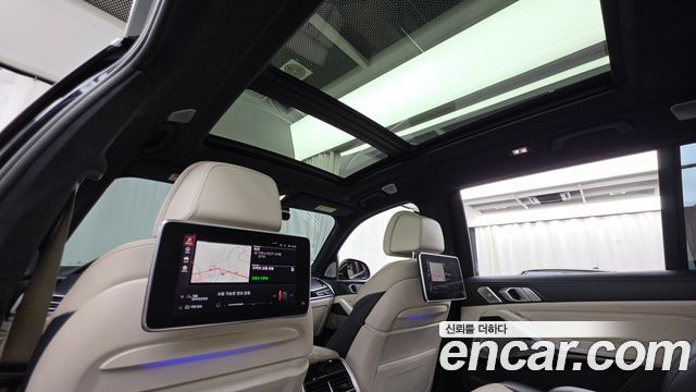 BMW X7 2019 — photo 18