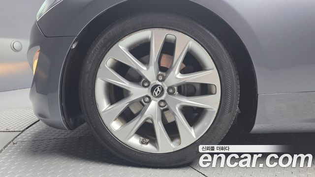 Hyundai Genesis 2016 — photo 5
