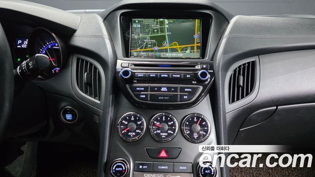 Hyundai Genesis 2016 — photo 14