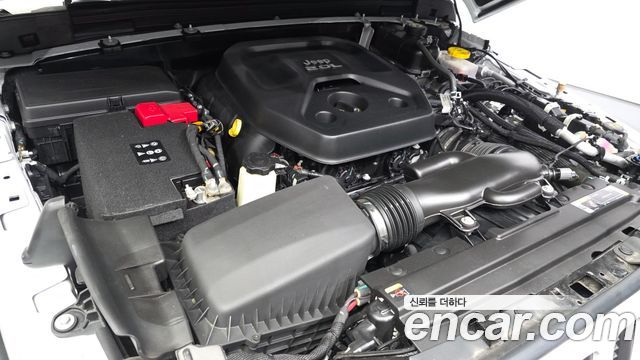 Jeep Wrangler 2023 — photo 6