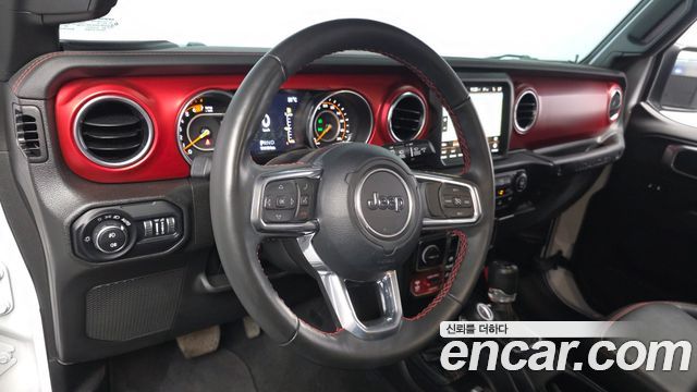 Jeep Wrangler 2023 — photo 18