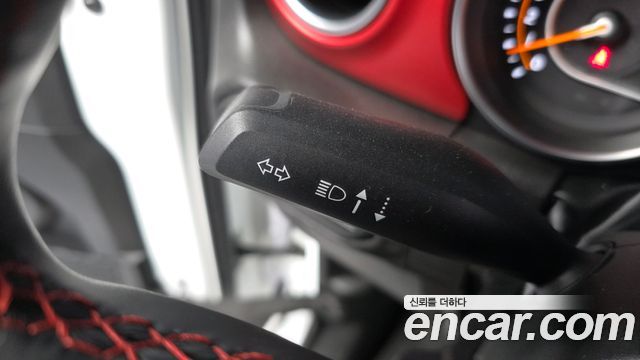 Jeep Wrangler 2023 — photo 25