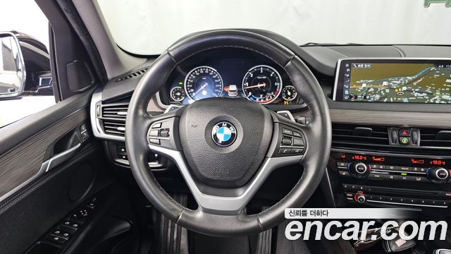 BMW X5 2017 — photo 13